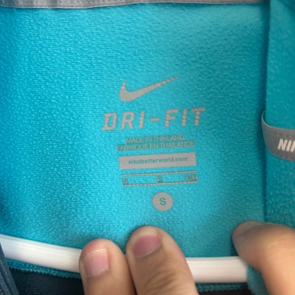 Nike‎ Dri-FIT Pullover 1/4 zip Hoodie Running Jacket Women's S Teal Thumb Holes